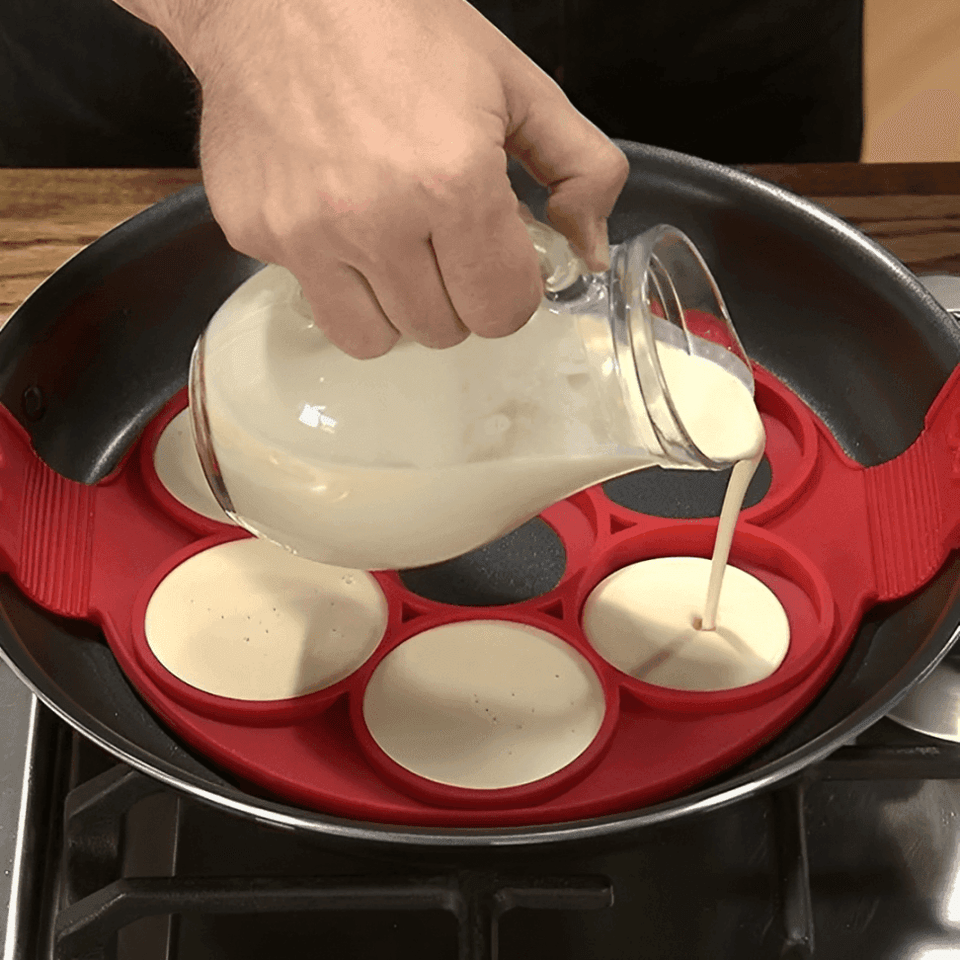 Forma para Panquecas em Silicone Antiaderente - Compre 2 Leve 3